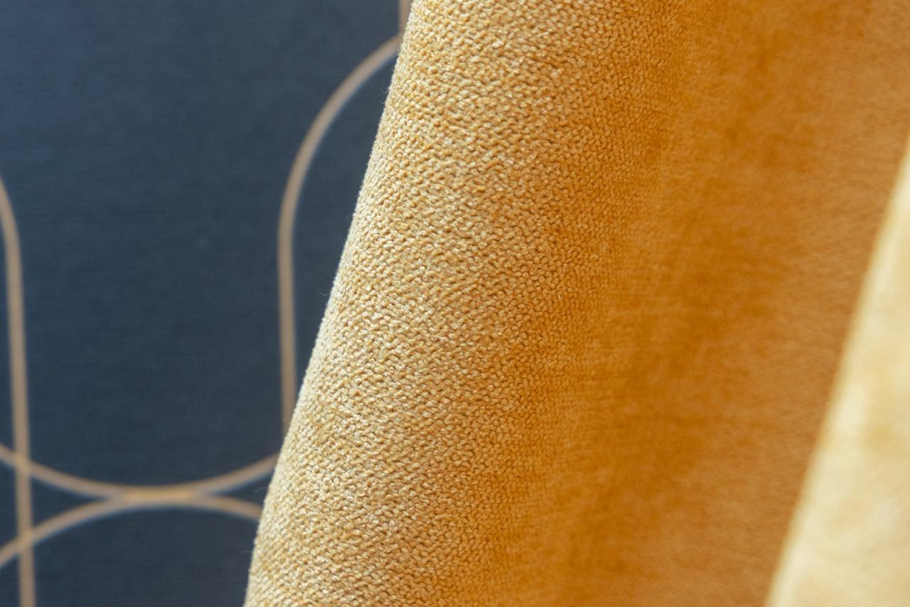 matériau déco utilisé tapisserie bleu à motifs